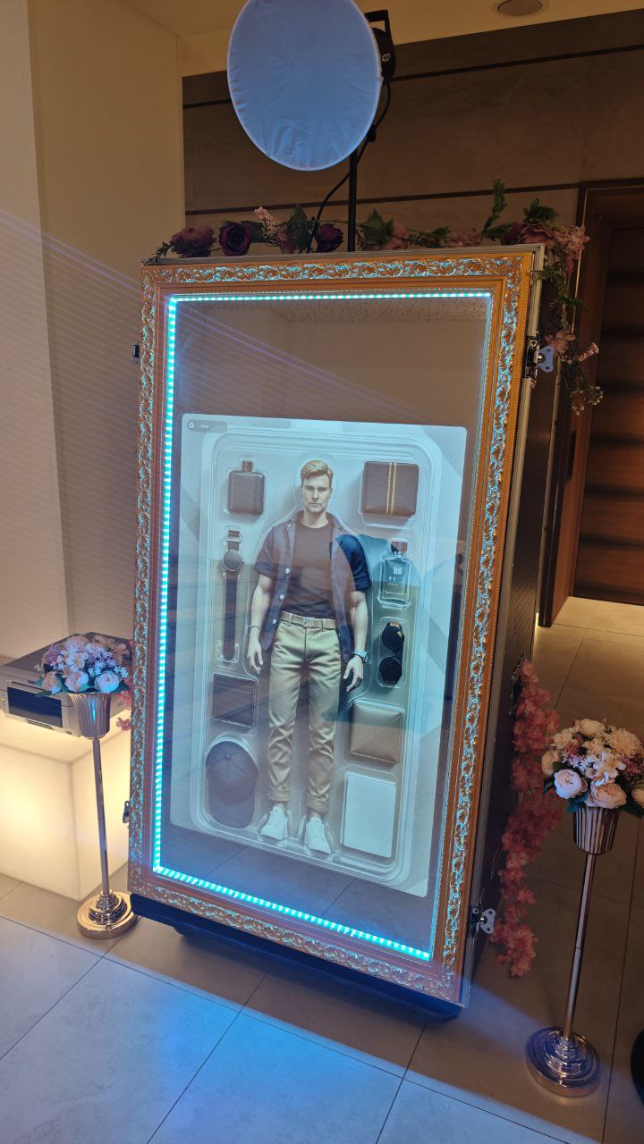 AI Fotobox mit Event Deko Figur